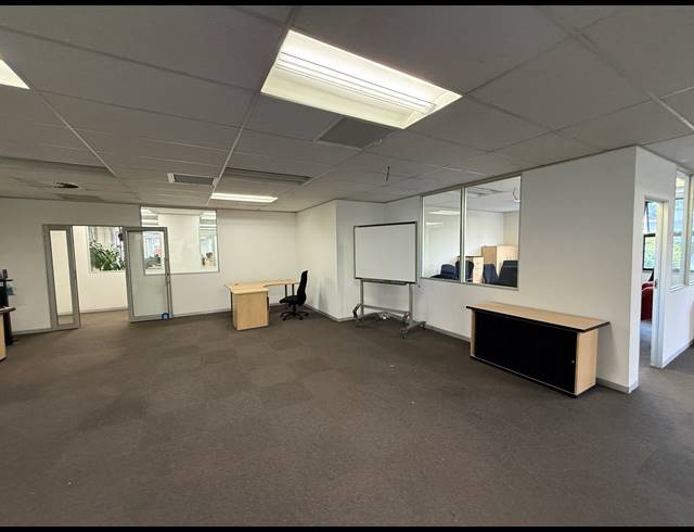 332M² OFFICE TO LET IN ROSEBANK